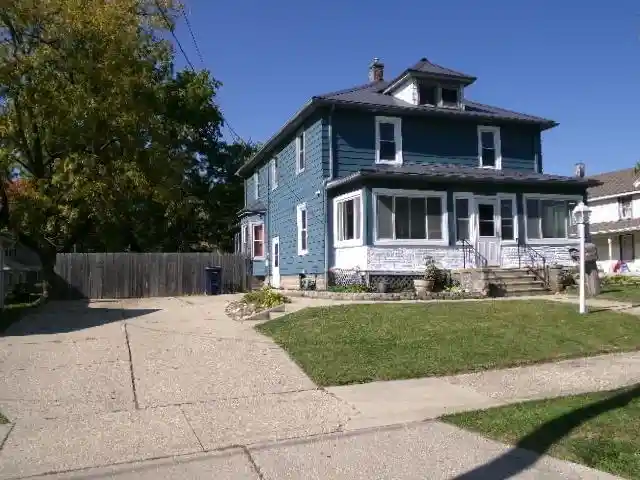 Photo 1 of Single family home for sale at 521 Caroline St, Janesville, WI 53545 | MLS# 2034525 | Listing updated on 2026-10-21