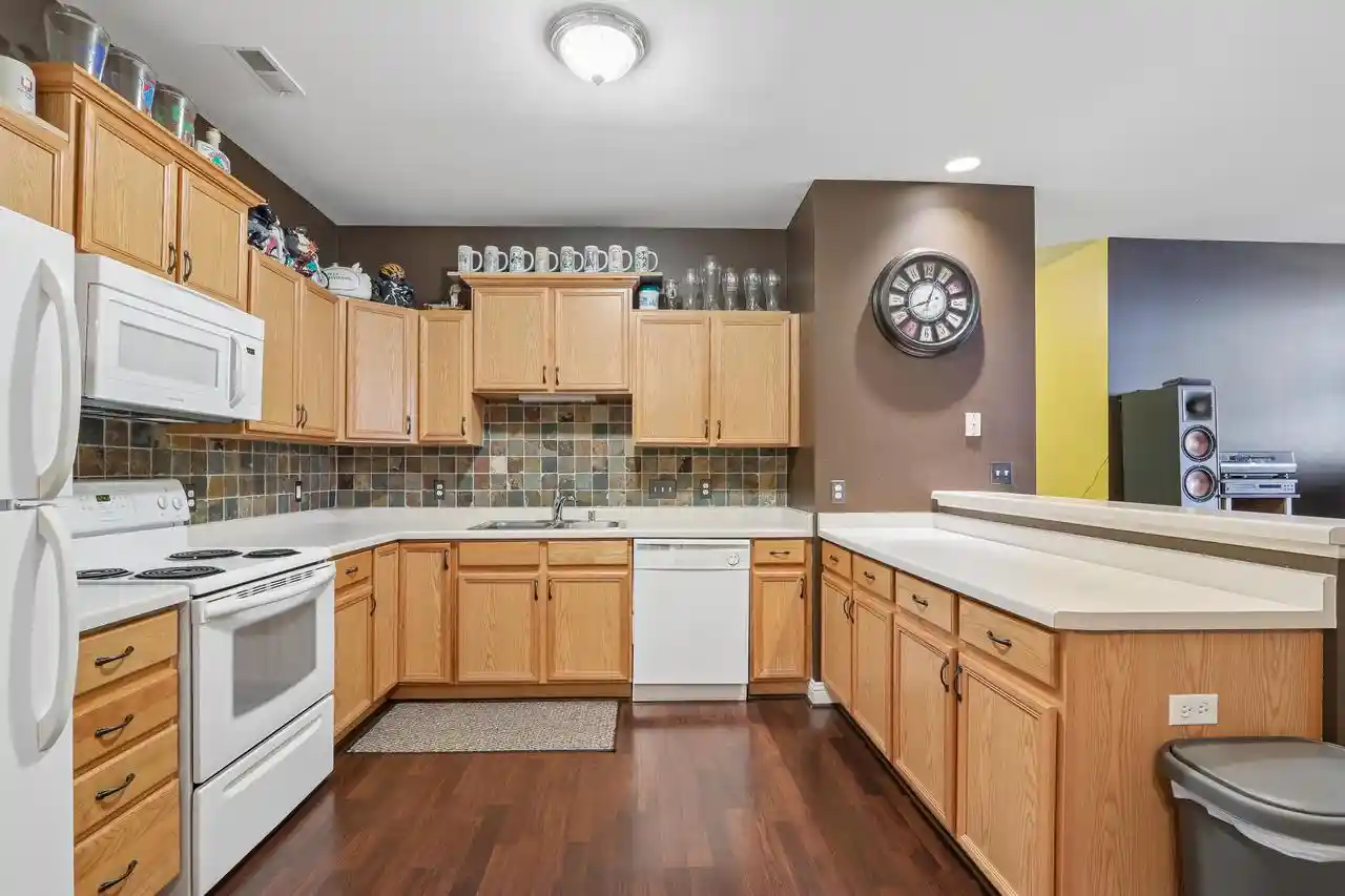 Photo 2 of Condo for sale at 8673 S Roxbury Way, Oak Creek, WI 53154 | MLS# 1984516 | Listing updated on 2026-10-16
