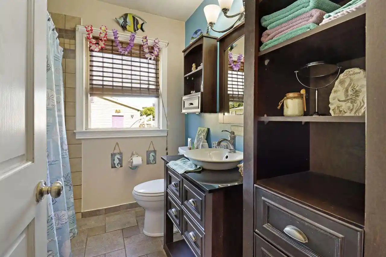 Photo 3 of Single family home for sale at 4100 21st Street, Racine, WI 53405 | MLS# 1984517 | Listing updated on 2026-10-13