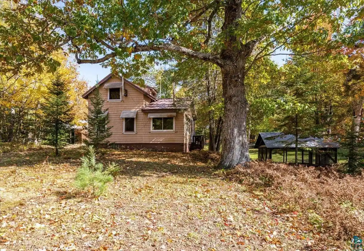 Photo 1 of Single family home for sale at 7622 S County Rd A, Superior, WI 54880 | MLS# 6128449 | Listing updated on 2026-10-20