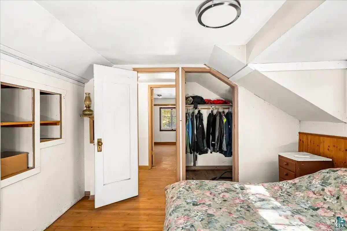 Photo 3 of Single family home for sale at 7622 S County Rd A, Superior, WI 54880 | MLS# 6128449 | Listing updated on 2026-10-20