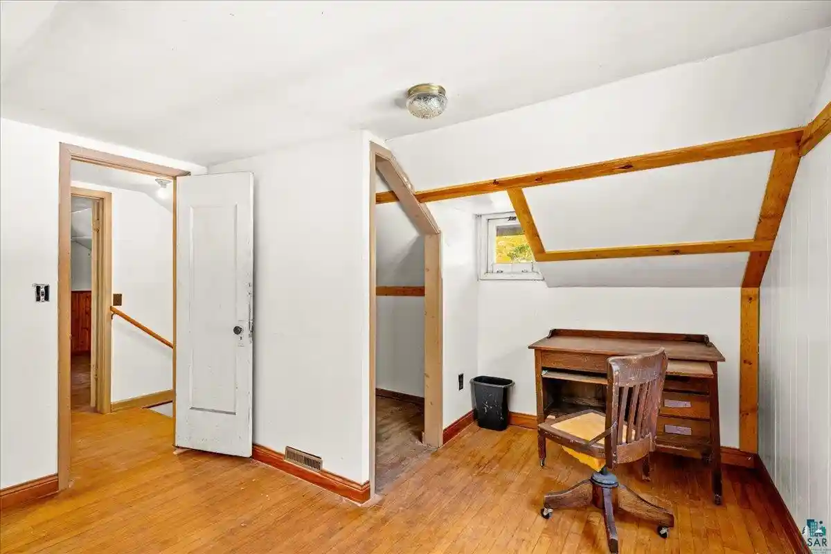 Photo 4 of Single family home for sale at 7622 S County Rd A, Superior, WI 54880 | MLS# 6128449 | Listing updated on 2026-10-20
