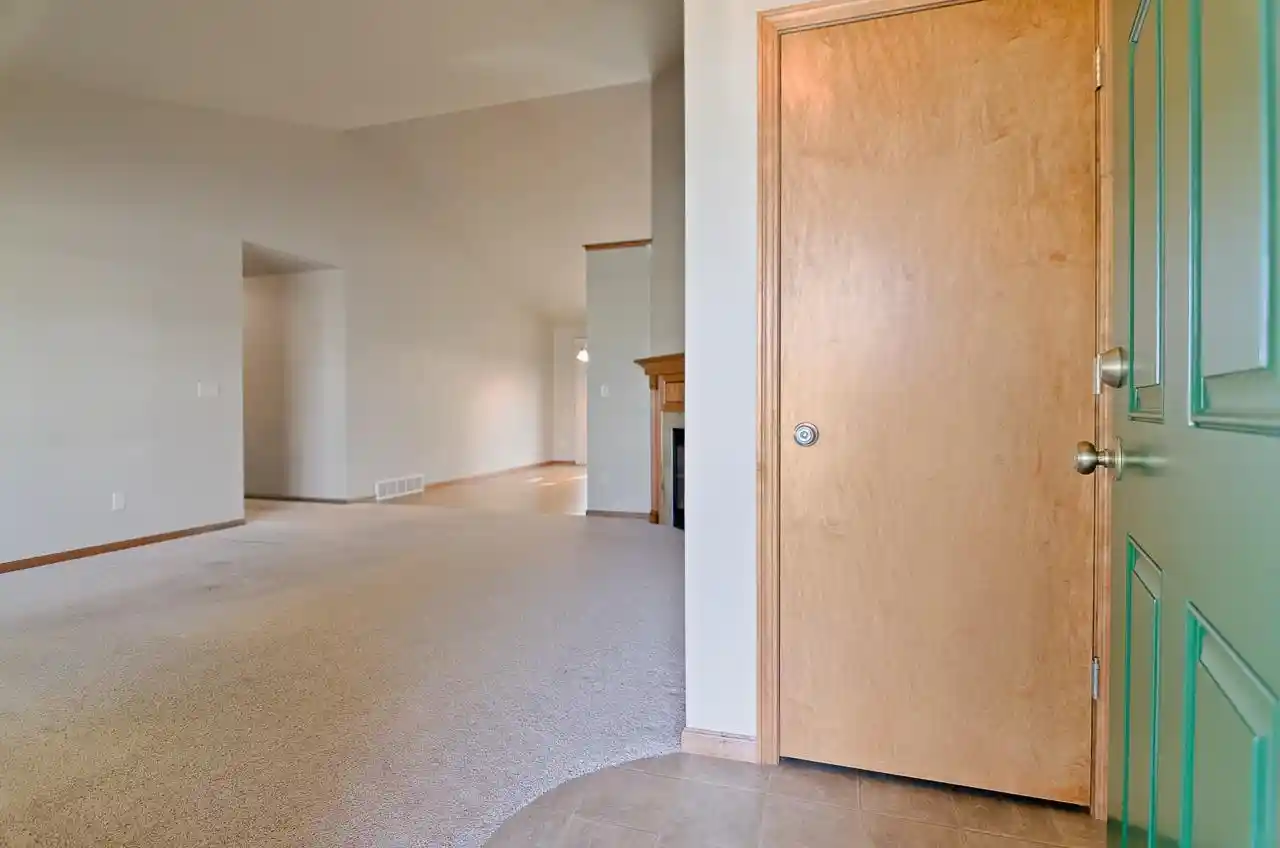Photo 3 of Single family home for sale at 4021 S Parker Way, De Pere, WI 54115 | MLS# 50334202 | Listing updated on 2026-10-15