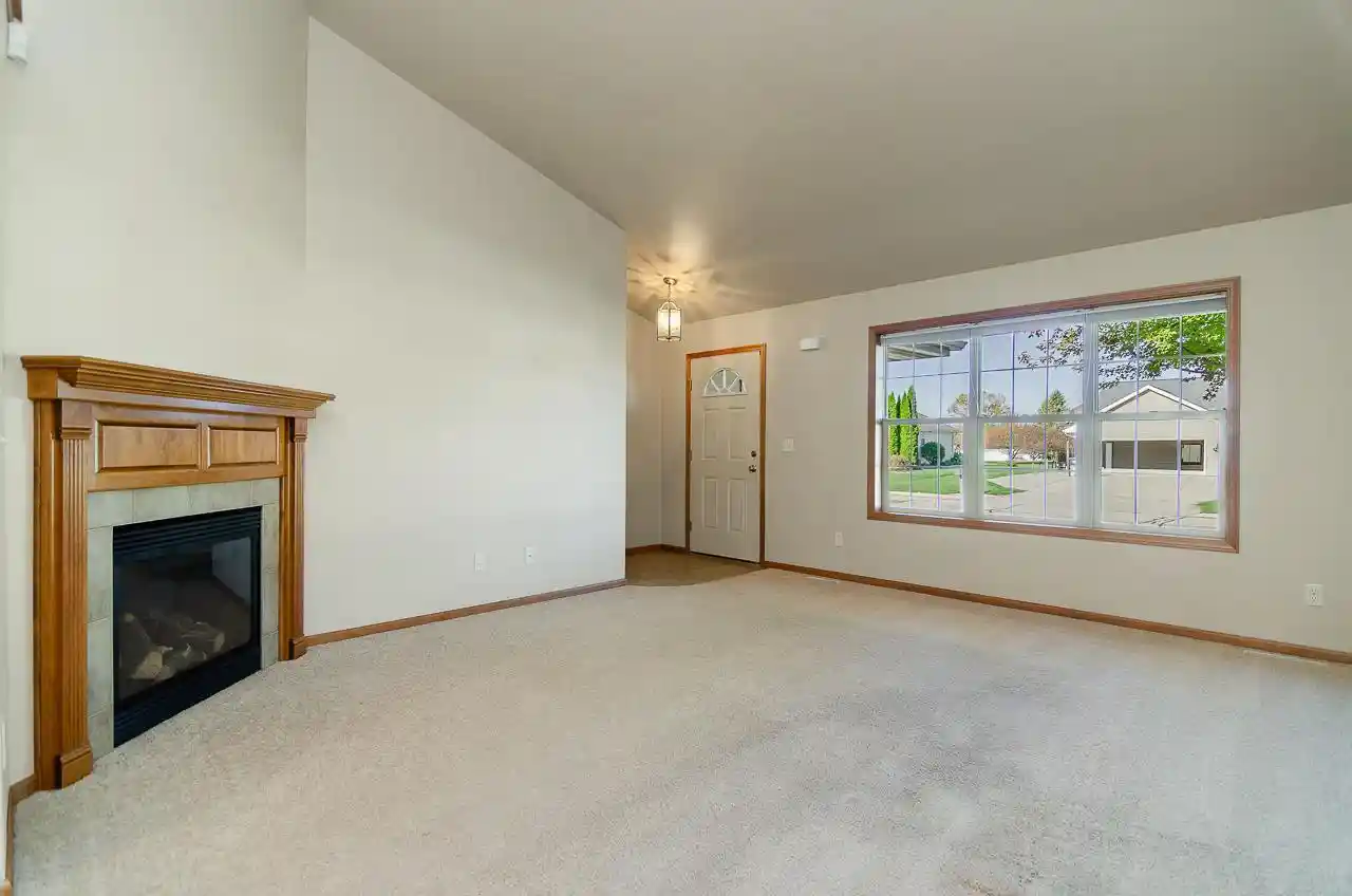 Photo 4 of Single family home for sale at 4021 S Parker Way, De Pere, WI 54115 | MLS# 50334202 | Listing updated on 2026-10-15