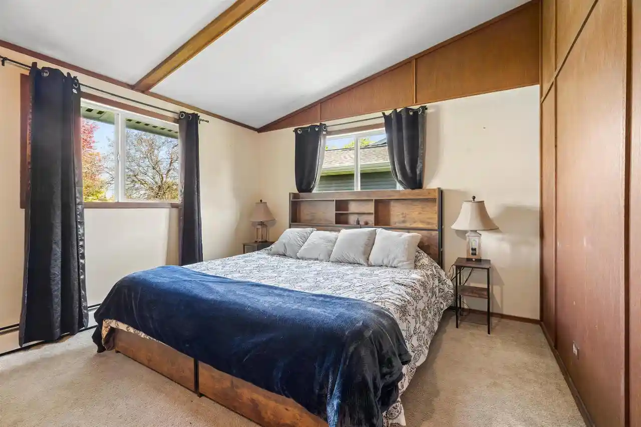 Photo 3 of Single family home for sale at 524 W 10th Street, Kaukauna, WI 54130 | MLS# 50334203 | Listing updated on 2026-10-26