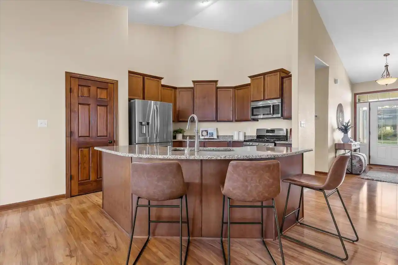 Photo 3 of Single family home for sale at 9752 S Mustang Pl, Oak Creek, WI 53154 | MLS# 1984550 | Listing updated on 2026-10-17