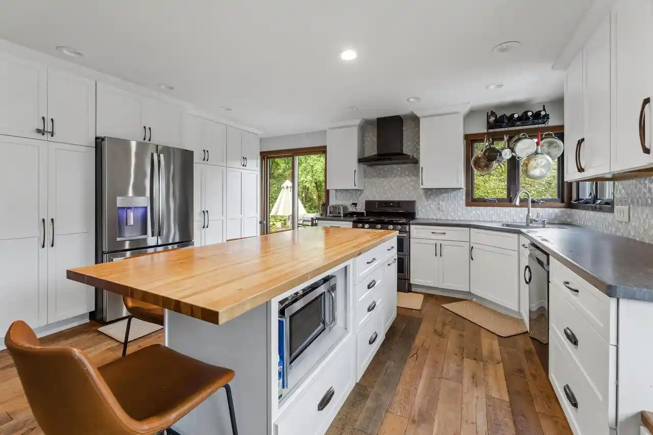Photo 2 of Single family home for sale at 1473 Gilmore Valley Rd, Winona, MN 55987 | MLS# 1984553 | Listing updated on 2026-10-19