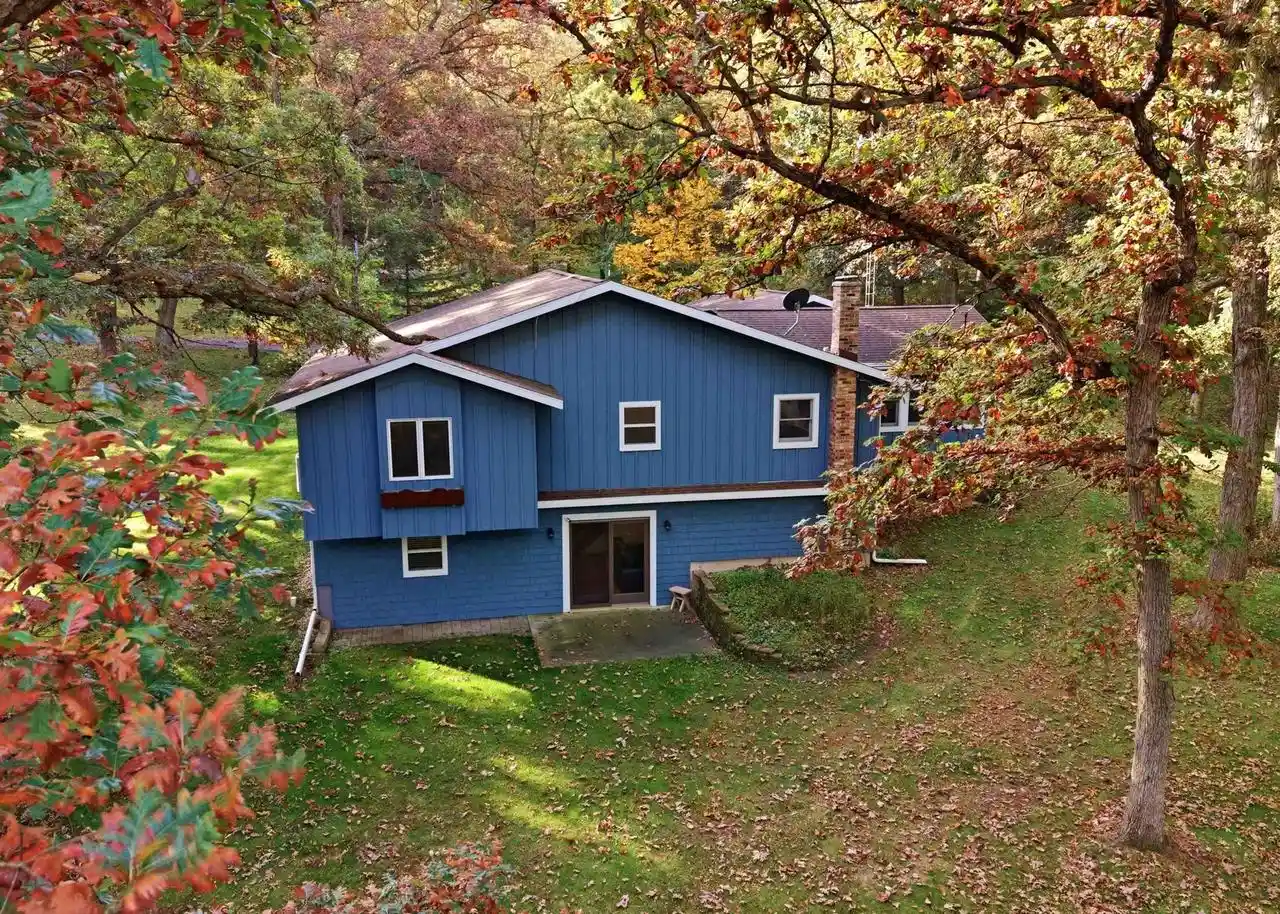 Photo 2 of Single family home for sale at 16658 W Skinner Rd, Brodhead, WI 53520 | MLS# 2034539 | Listing updated on 2026-10-14