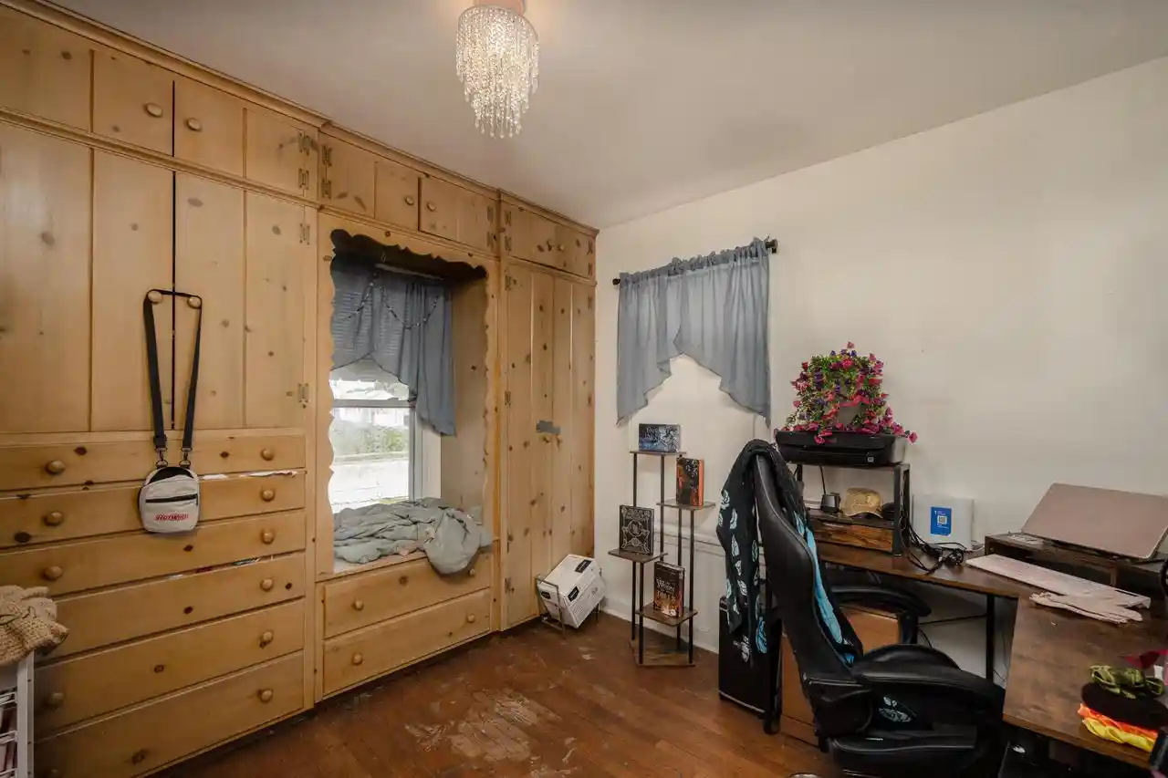 Photo 4 of Single family home for sale at 2053 Shoop St, Racine, WI 53404 | MLS# 1984559 | Listing updated on 2026-10-16