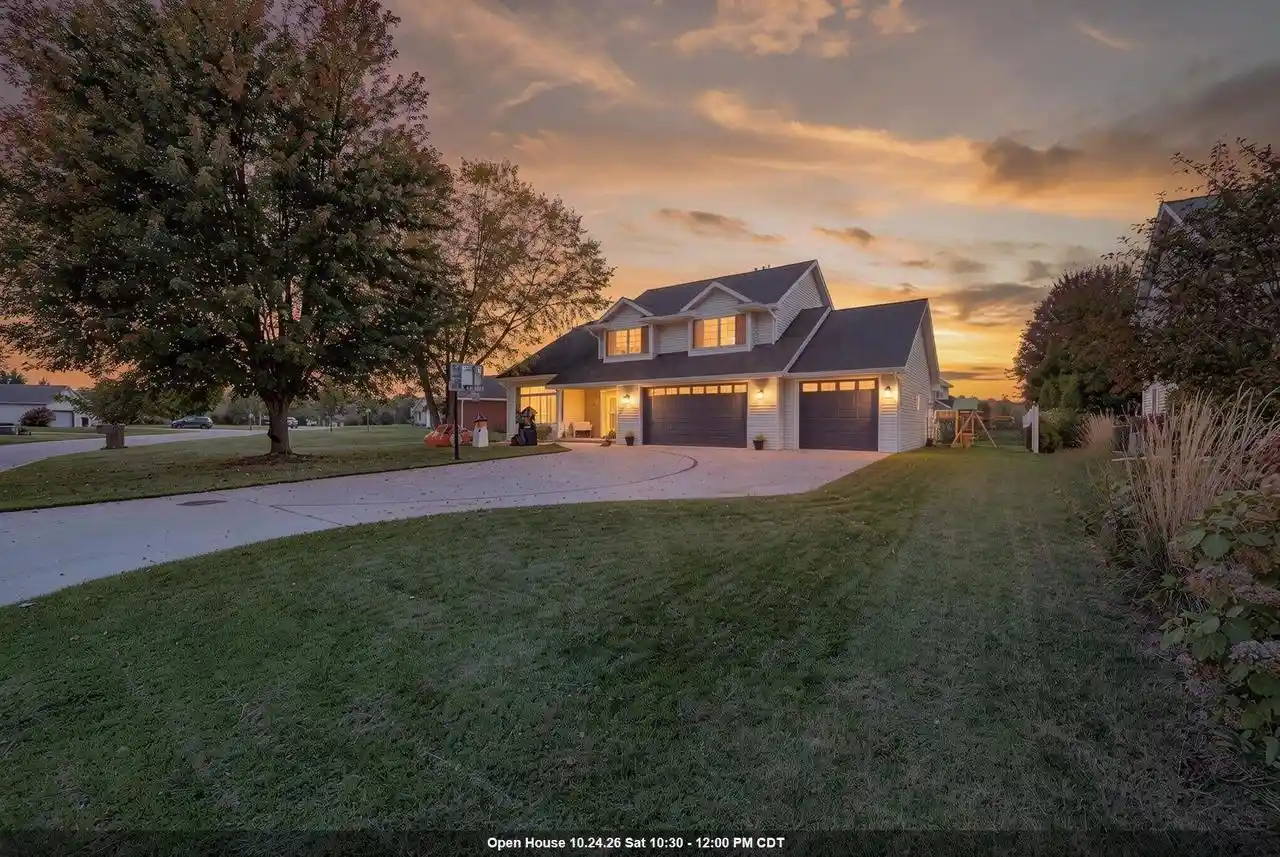 Photo 1 of Single family home for sale at 1915 Pink Dogwood Way, Suamico, WI 54313 | MLS# 50334214 | Listing updated on 2026-10-20