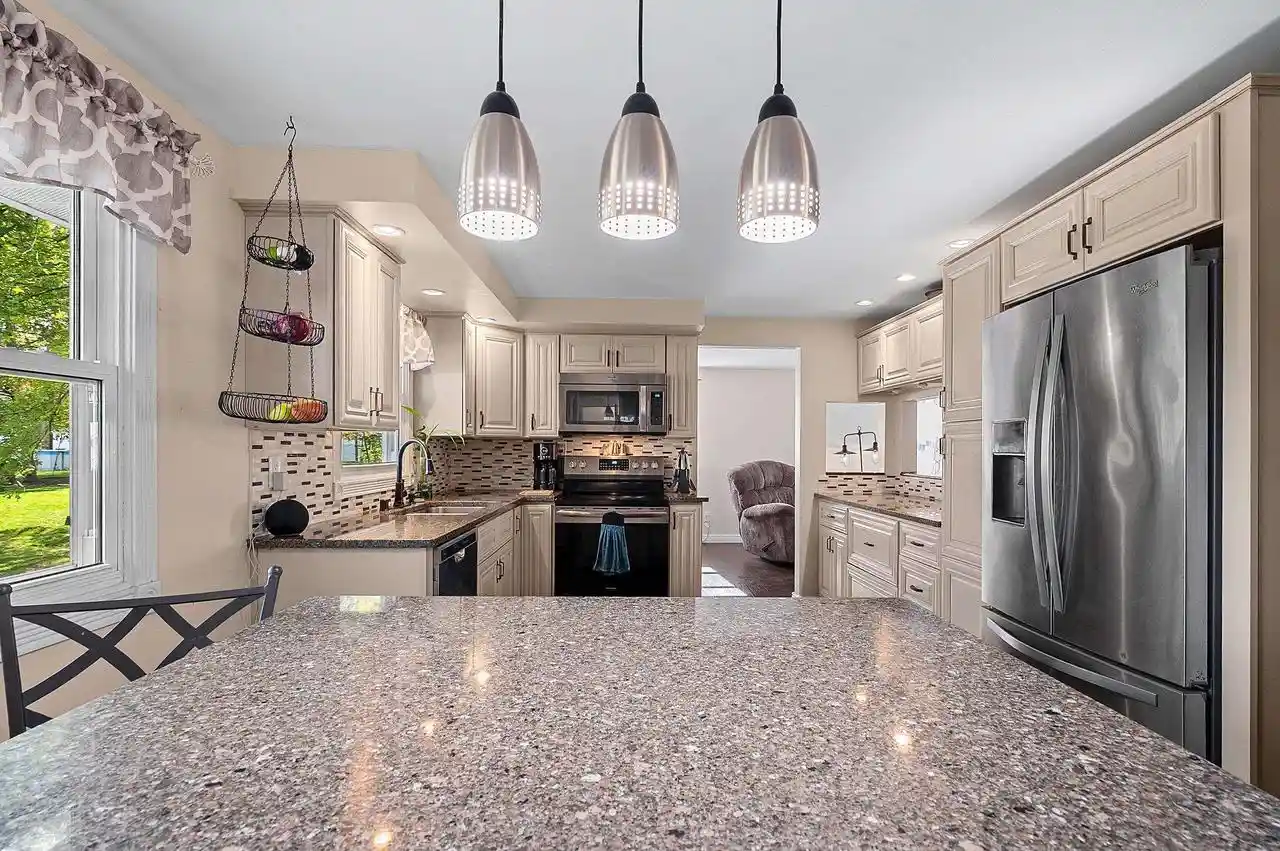 Photo 3 of Single family home for sale at 2075 W Vista Cir, De Pere, WI 54115 | MLS# 50334211 | Listing updated on 2026-10-21