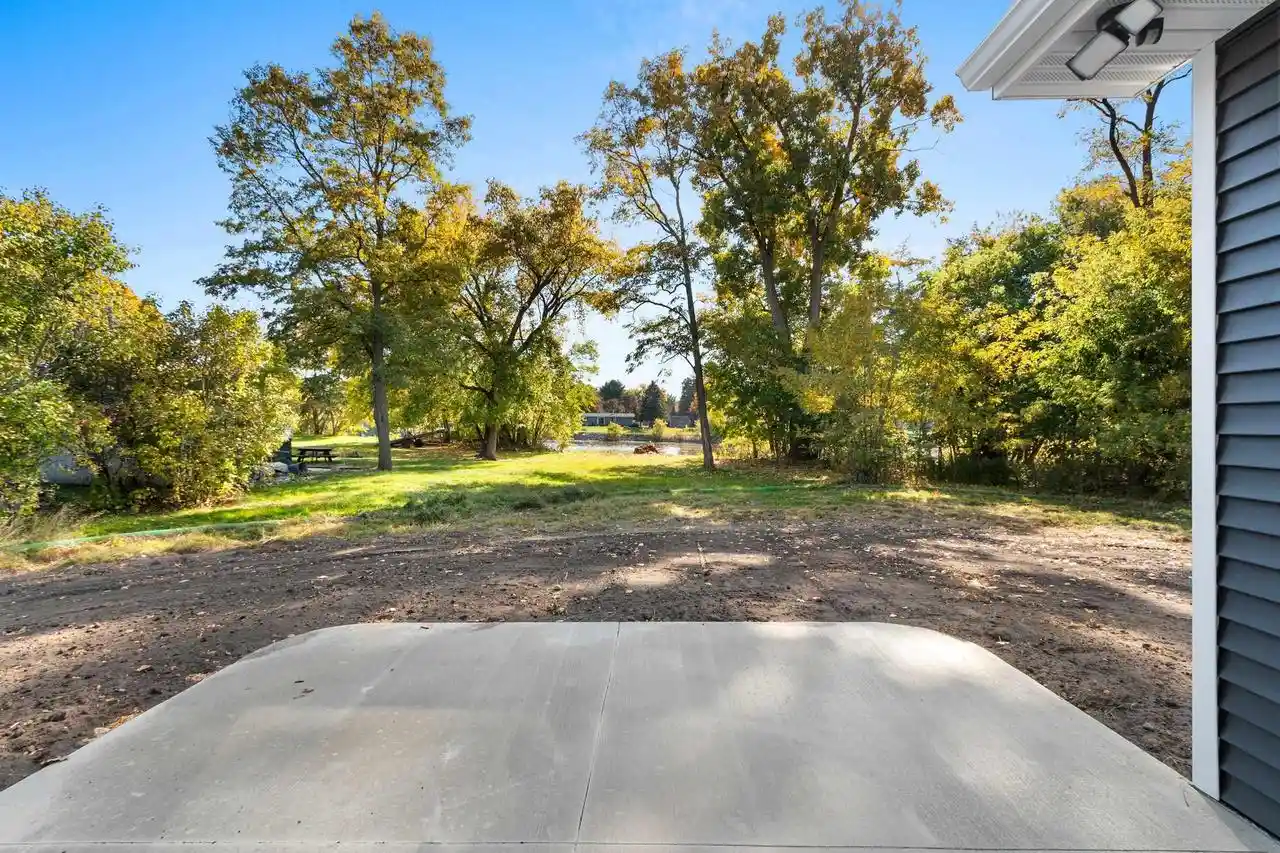 Photo 3 of Single family home for sale at 1218 Pecor St, Oconto, WI 54153 | MLS# 50334213 | Listing updated on 2026-10-18