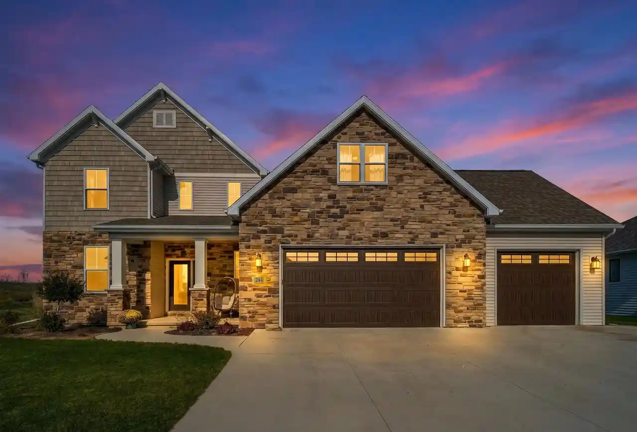 Photo 1 of Single family home for sale at 244 E Spartan Dr, Appleton, WI 54913 | MLS# 50334219 | Listing updated on 2026-10-15