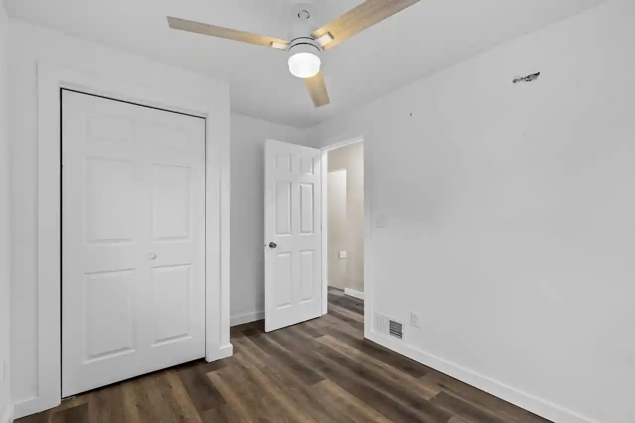 Photo 3 of Single family home for sale at 1943 Minnesota St, Oshkosh, WI 54902 | MLS# 50334223 | Listing updated on 2026-10-22