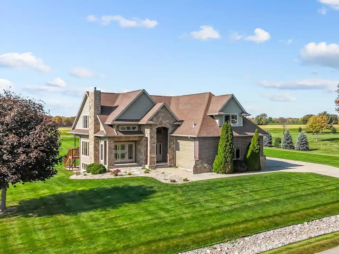 Single family home for sale at 5917 Valentine Dr, Winneconne, WI 54986 | MLS# 50334225