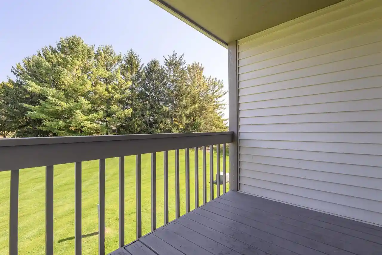 Photo 3 of Condo for sale at 652 Pewaukee Rd #E, Pewaukee, WI 53072 | MLS# 1984572 | Listing updated on 2026-10-16
