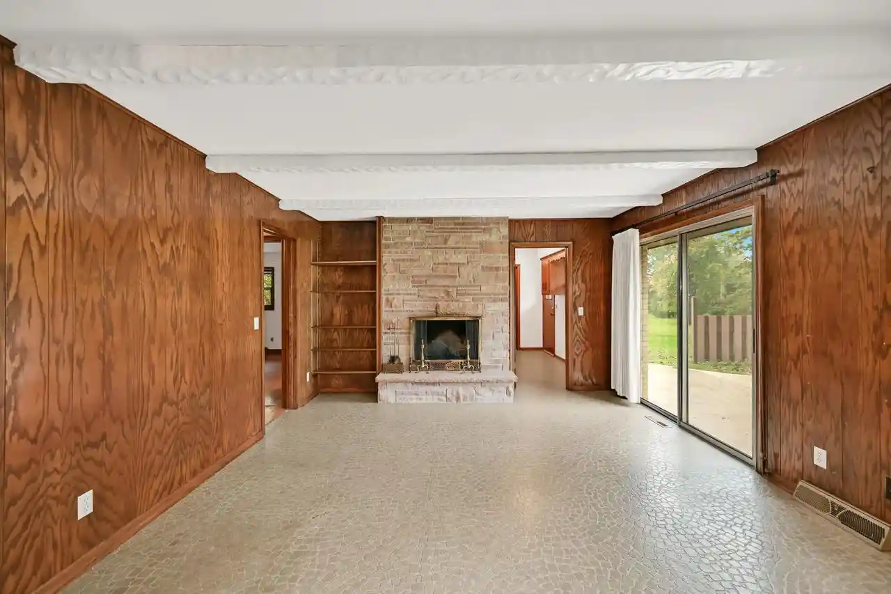 Photo 4 of Single family home for sale at 5236 S 44th Street, Greenfield, WI 53220 | MLS# 1984573 | Listing updated on 2026-10-24