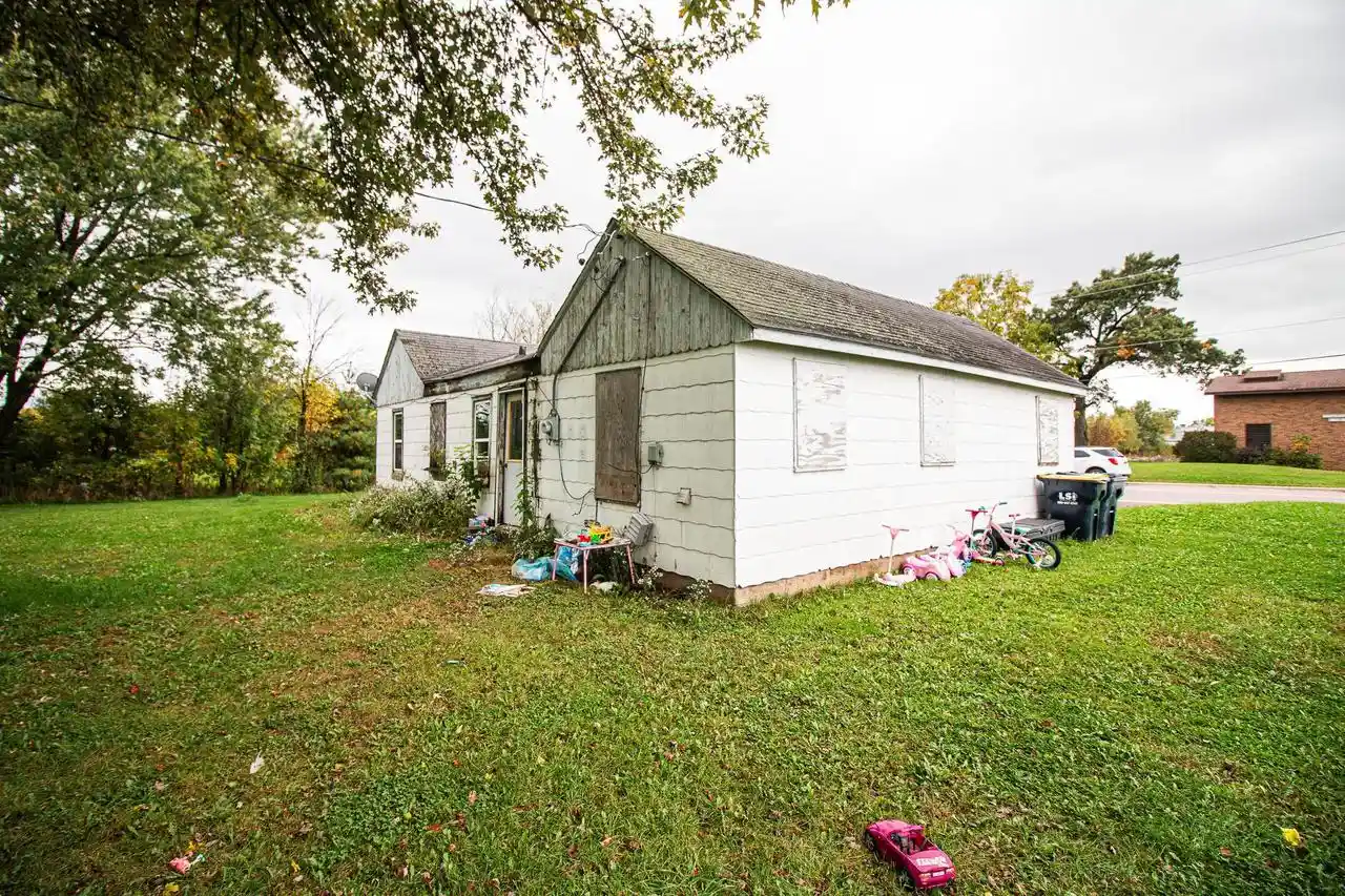 Photo 4 of Multi family home for sale at 974 W State St, Mauston, WI 53948 | MLS# 22605114 | Listing updated on 2026-10-13