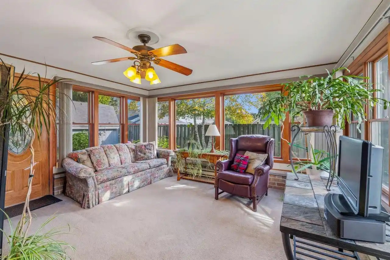 Photo 4 of Single family home for sale at 104 Edgevale Cir, Beaver Dam, WI 53916 | MLS# 2034549 | Listing updated on 2026-10-13
