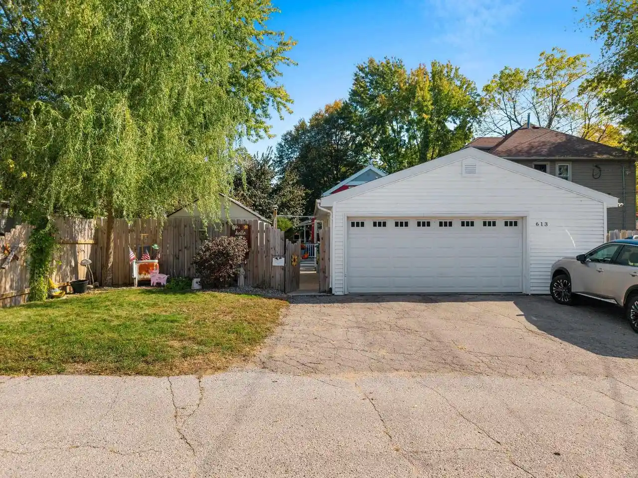 Photo 1 of Single family home for sale at 613 N Chestnut Ave, Green Bay, WI 54303 | MLS# 50334234 | Listing updated on 2026-10-27