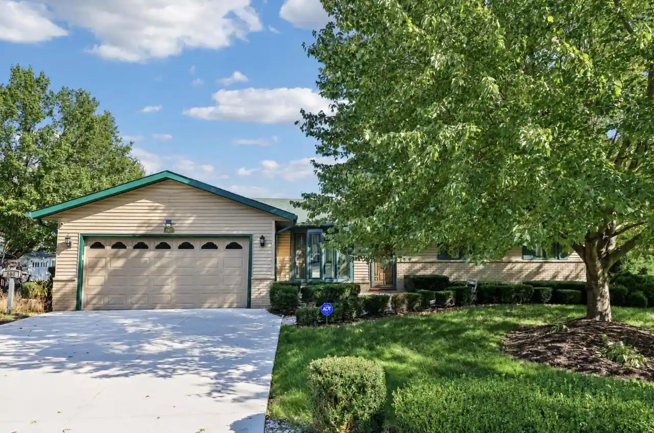 Single family home for sale at 506 Torrey Pines Dr, Twin Lakes, WI 53181 | MLS# 1984586
