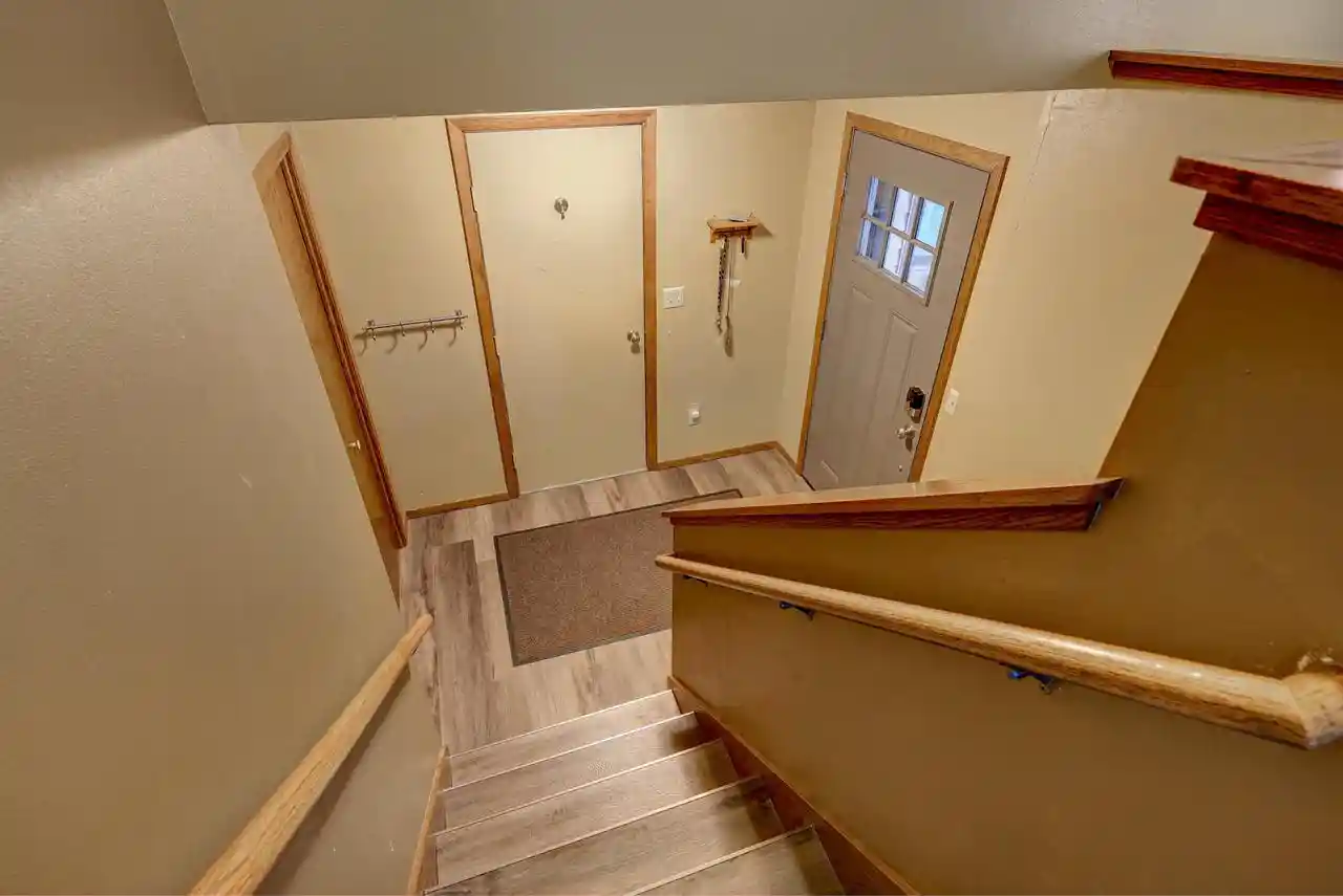 Photo 2 of Single family home for sale at 333 Parkwood Dr, Neenah, WI 54956 | MLS# 50334237 | Listing updated on 2026-10-21