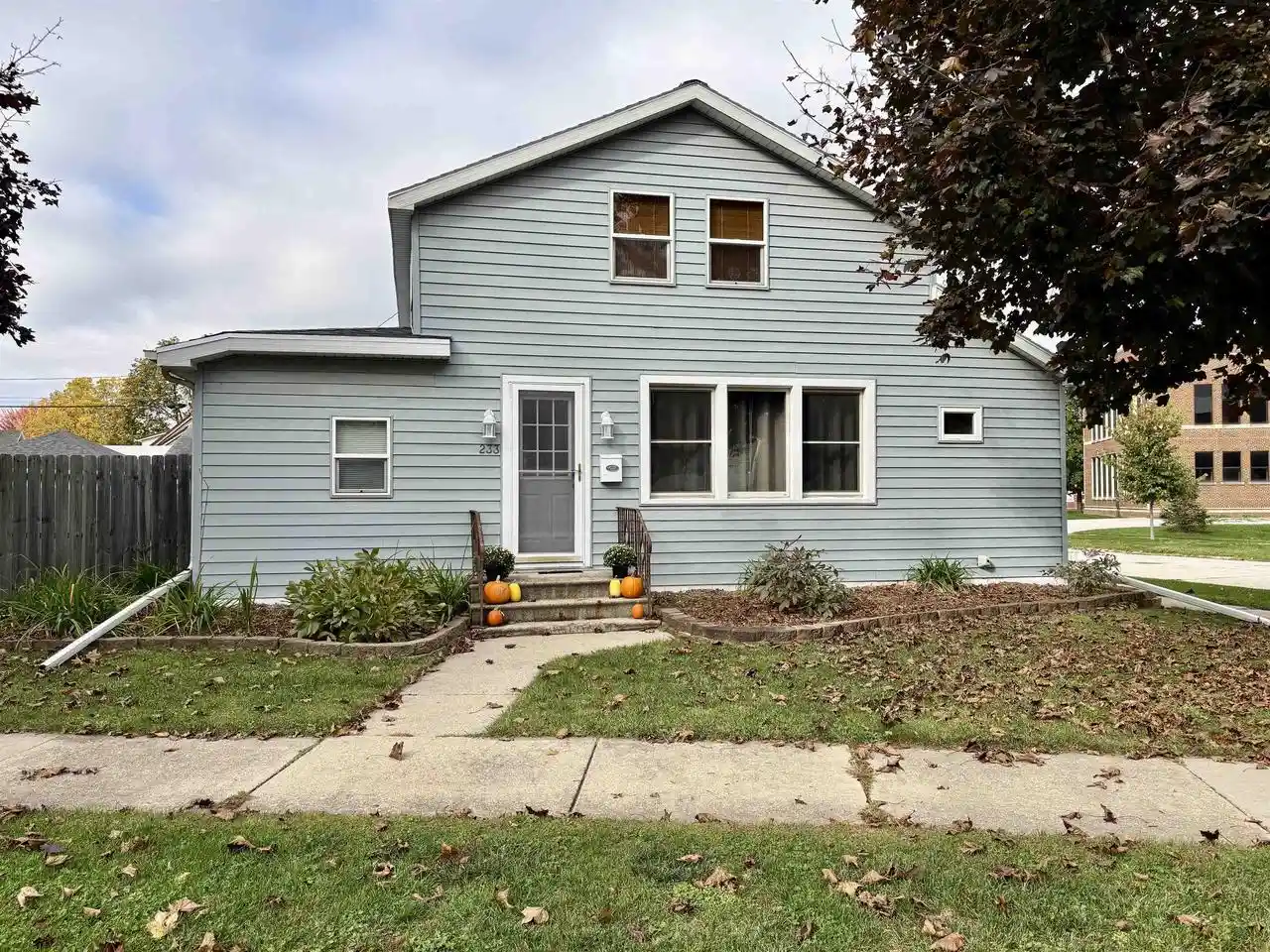 Photo 1 of Single family home for sale at 233 N Huron St, De Pere, WI 54115 | MLS# 50334238 | Listing updated on 2026-10-15