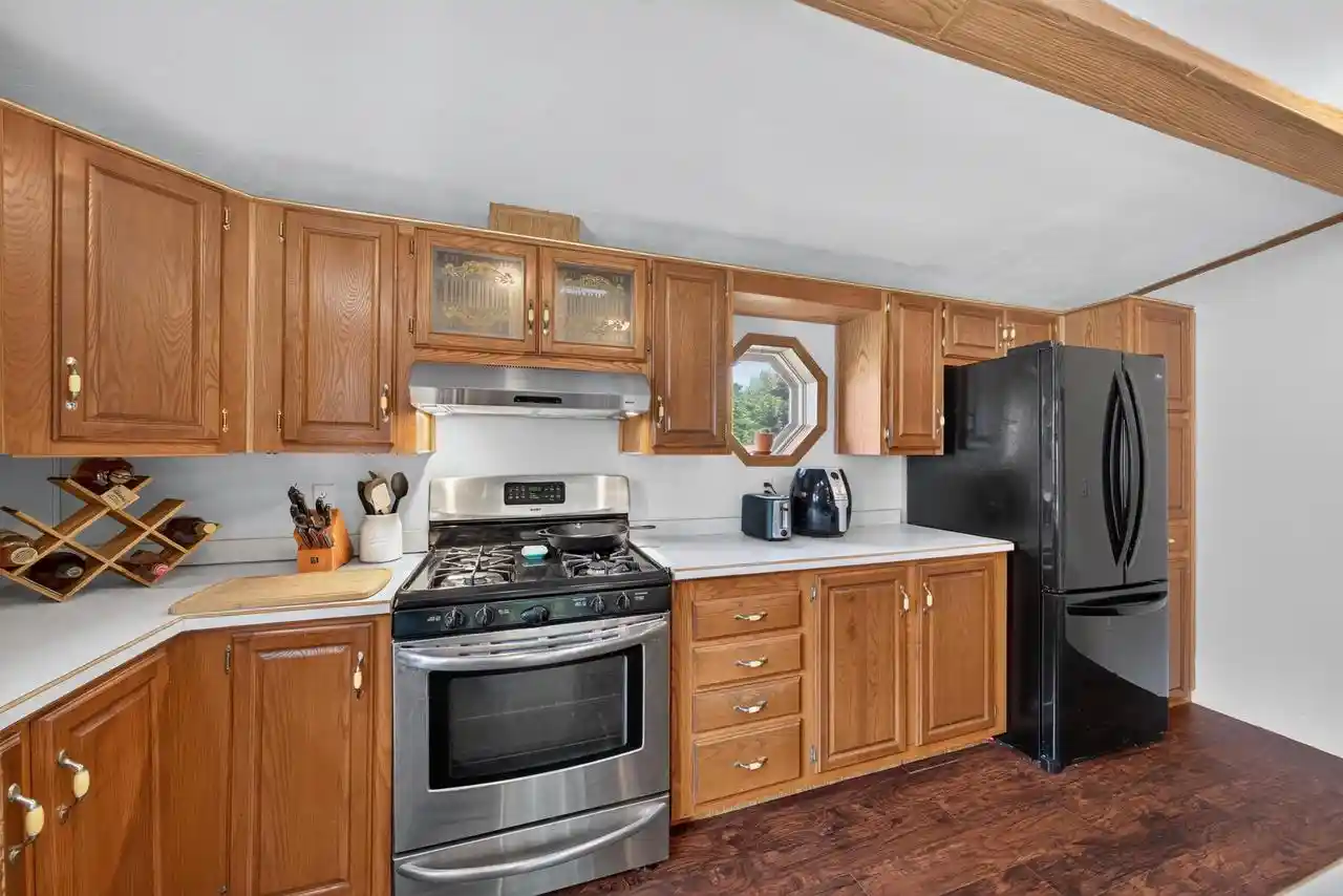 Photo 4 of Single family home for sale at 4201 Matuszak Ct, Green Bay, WI 54313 | MLS# 50334199 | Listing updated on 2026-10-18