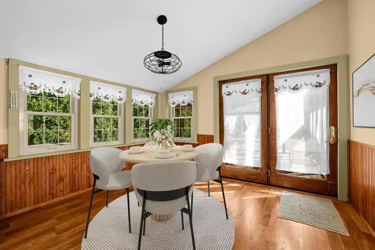 Photo 1 of Single family home for sale at 46652 Riverview Dr, La Crescent, MN 55947 | MLS# 1984595 | Listing updated on 2026-10-14