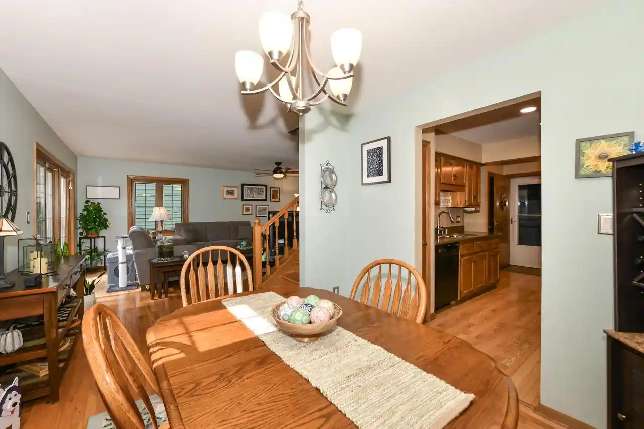 Photo 3 of Condo for sale at 7535 W Tuckaway Crk Dr, Franklin, WI 53132 | MLS# 1984599 | Listing updated on 2026-10-22