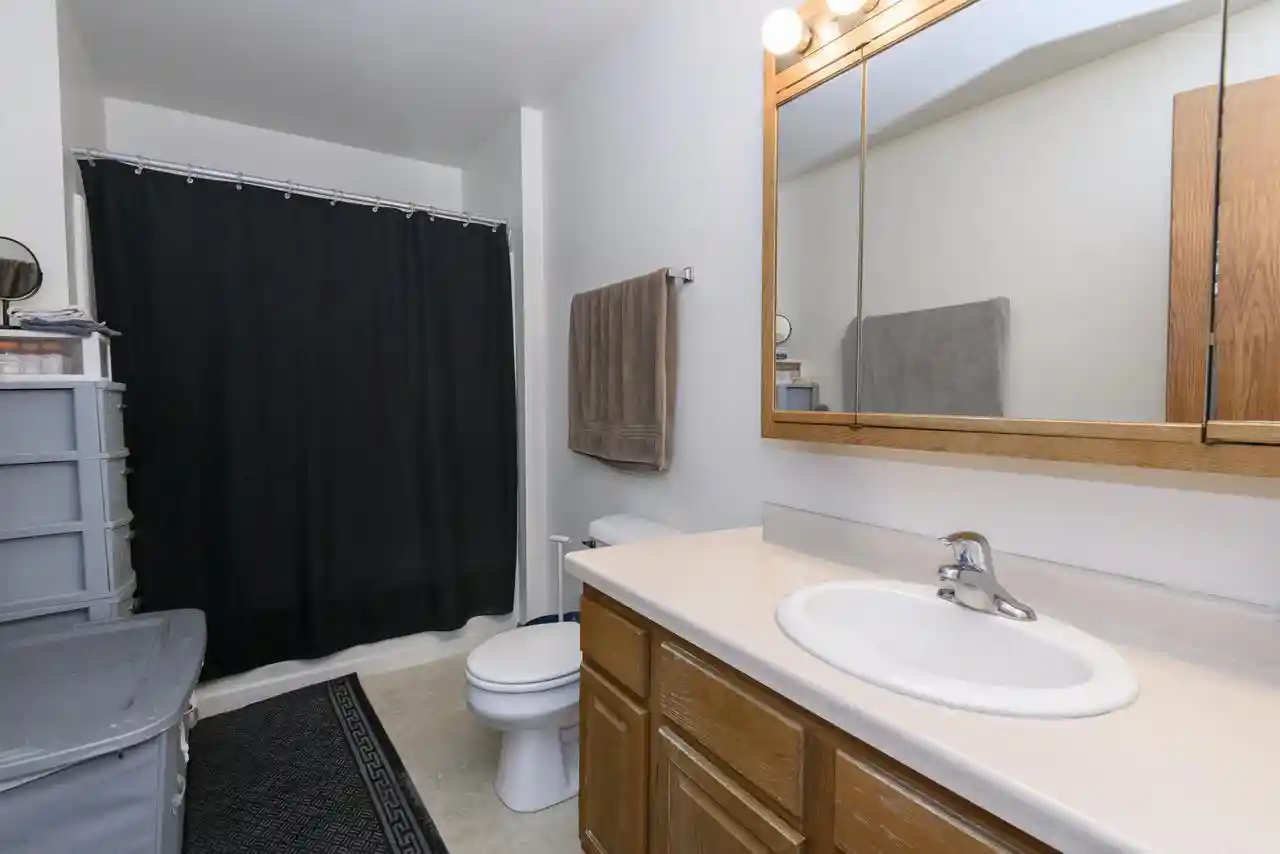 Listing Photo 5 - Condo for sale in building located at 4875 Easy St, Hartland, WI 53029 - Unit #12
