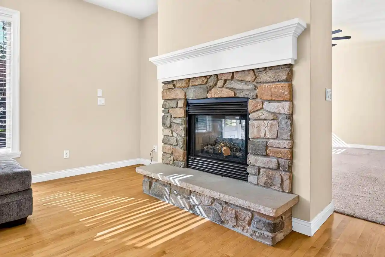 Photo 4 of Single family home for sale at 309 E Wentworth Ln, Appleton, WI 54913 | MLS# 50334228 | Listing updated on 2026-10-21