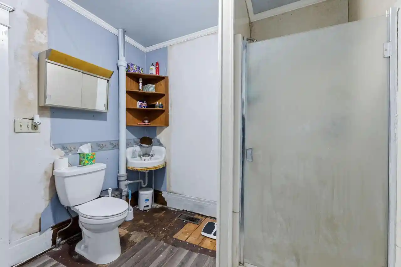 Photo 4 of Single family home for sale at 400 Grove St E St, Caledonia, MN 55921 | MLS# 1984614 | Listing updated on 2026-10-14