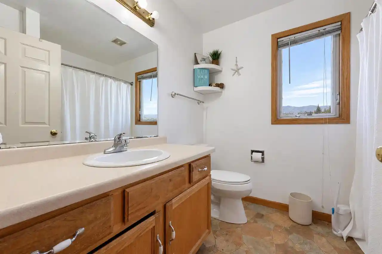 Photo 3 of Multi family home for sale at 2725 Humboldt Rd, Green Bay, WI 54311 | MLS# 50334256 | Listing updated on 2026-10-22