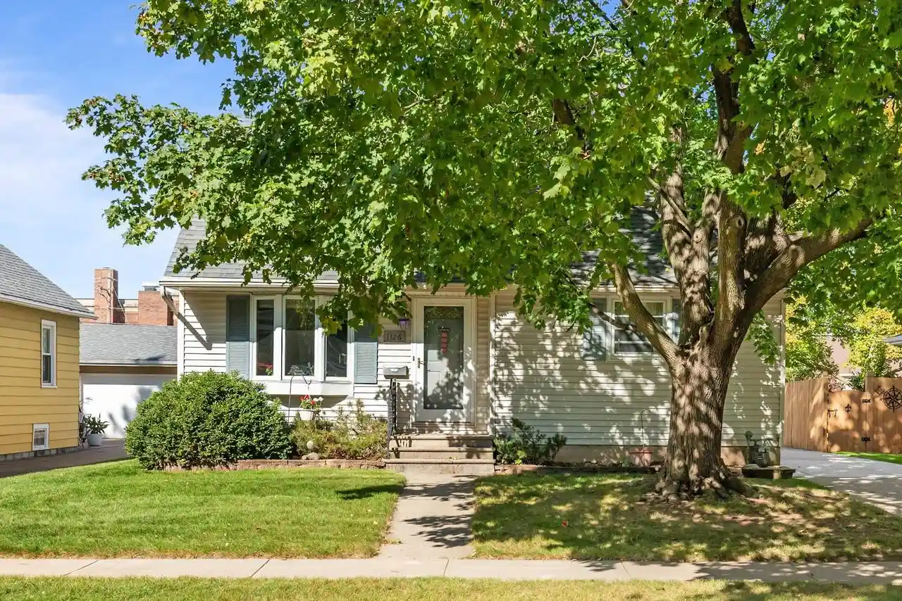 Photo 1 of Single family home for sale at 1126 Adams Ave, Oshkosh, WI 54902 | MLS# 50334251 | Listing updated on 2026-10-17