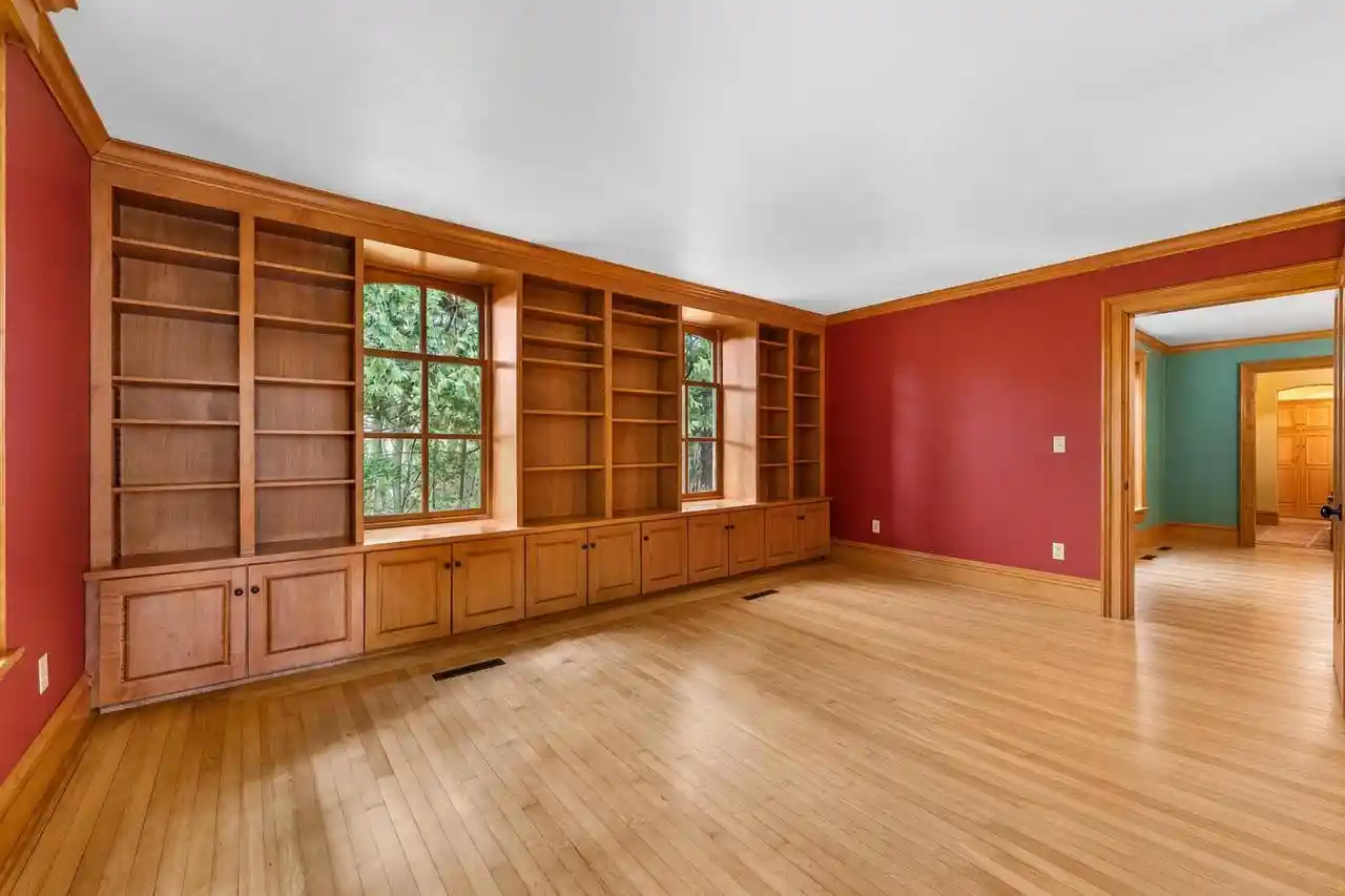 Photo 3 of Single family home for sale at 7918 Pleasant Valley Rd, Saukville, WI 53080 | MLS# 1984644 | Listing updated on 2026-10-19