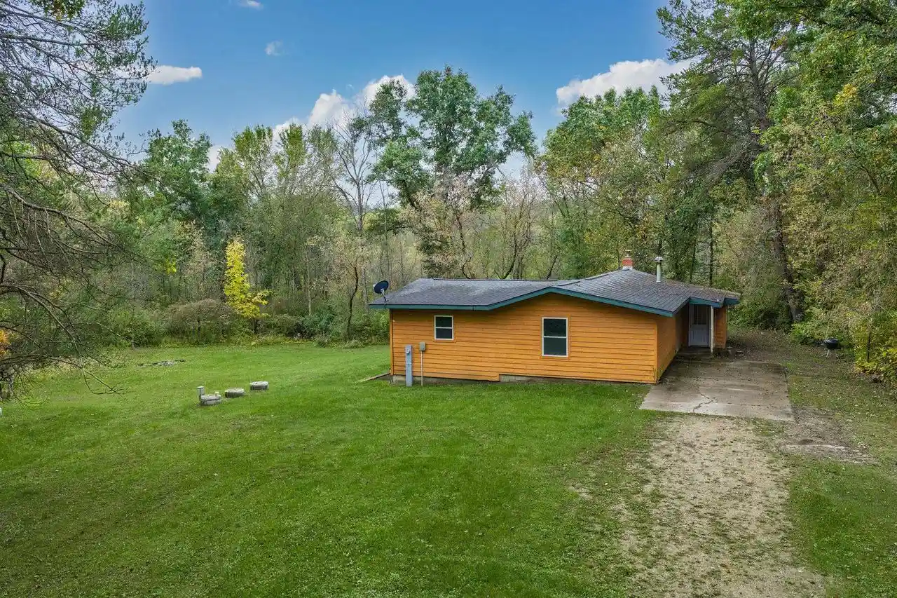 Photo 1 of Single family home for sale at W9449 State Rd 33, Wonewoc, WI 53968 | MLS# 2034578 | Listing updated on 2026-10-13
