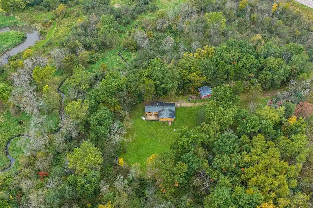Photo 3 of Single family home for sale at W9449 State Rd 33, Wonewoc, WI 53968 | MLS# 2034578 | Listing updated on 2026-10-13