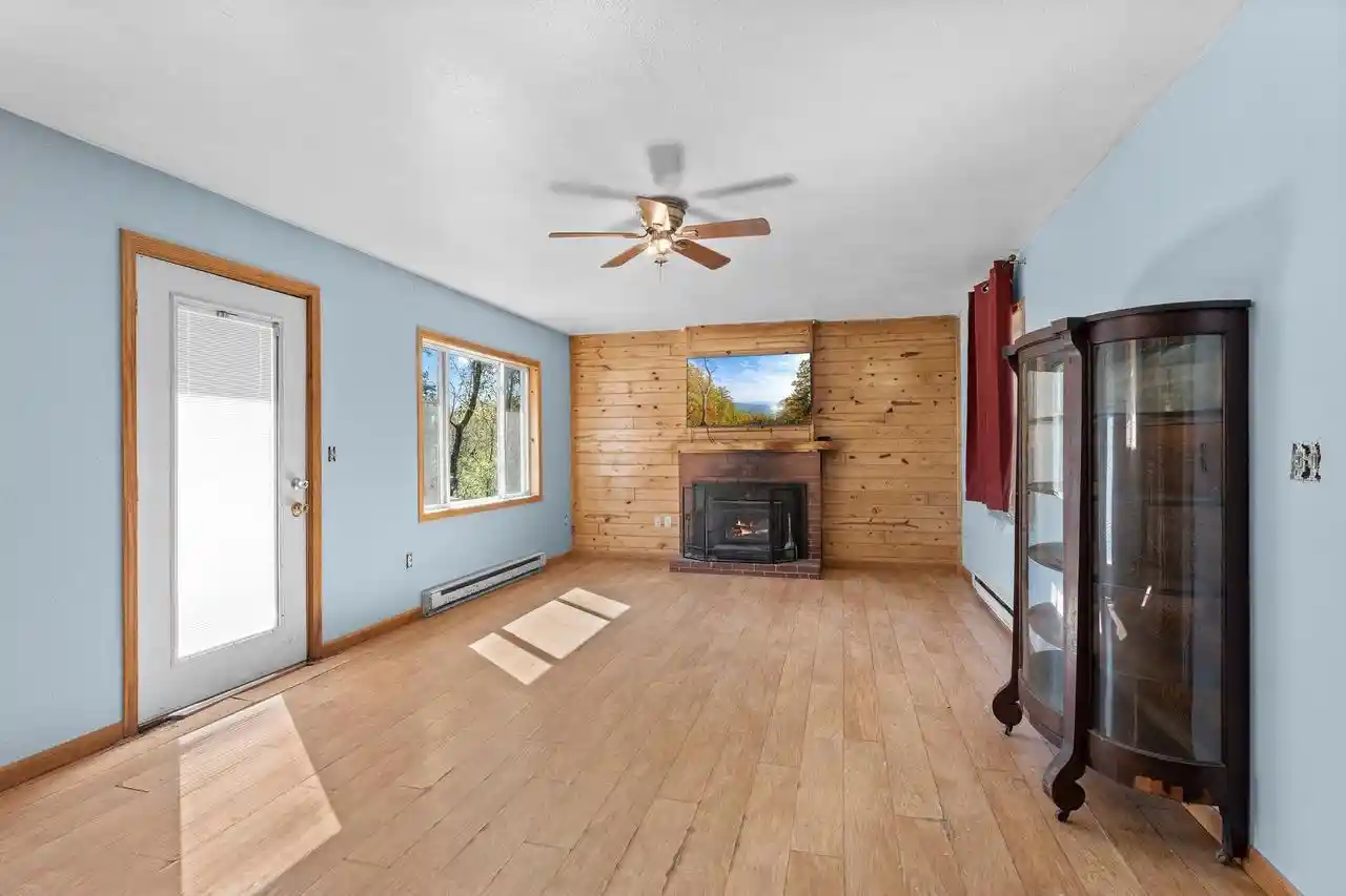 Photo 4 of Single family home for sale at W9449 State Rd 33, Wonewoc, WI 53968 | MLS# 2034578 | Listing updated on 2026-10-13