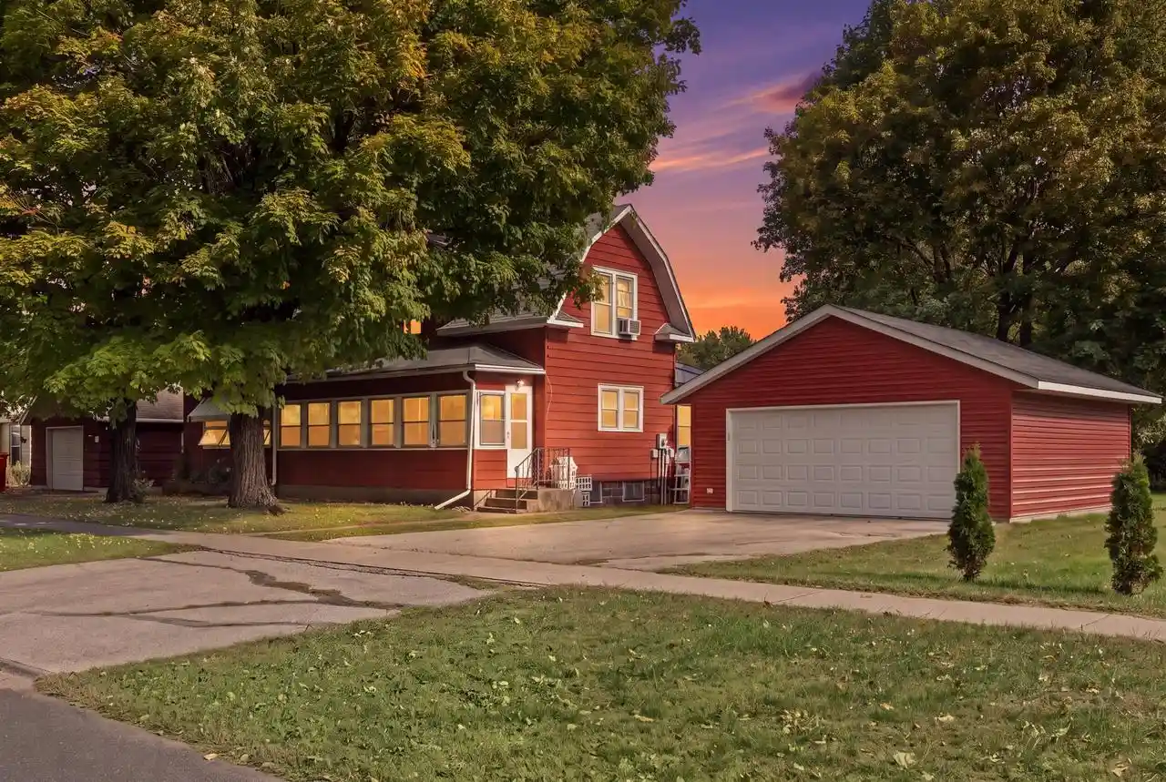 Photo 1 of Single family home for sale at 11550 Jay St, Trempealeau, WI 54661 | MLS# 1984660 | Listing updated on 2026-10-15