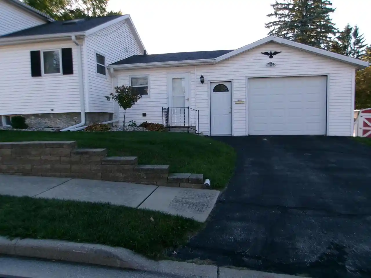 Photo 1 of Single family home for sale at 100 Taylor St, Waupun, WI 53963 | MLS# 2034581 | Listing updated on 2026-10-21