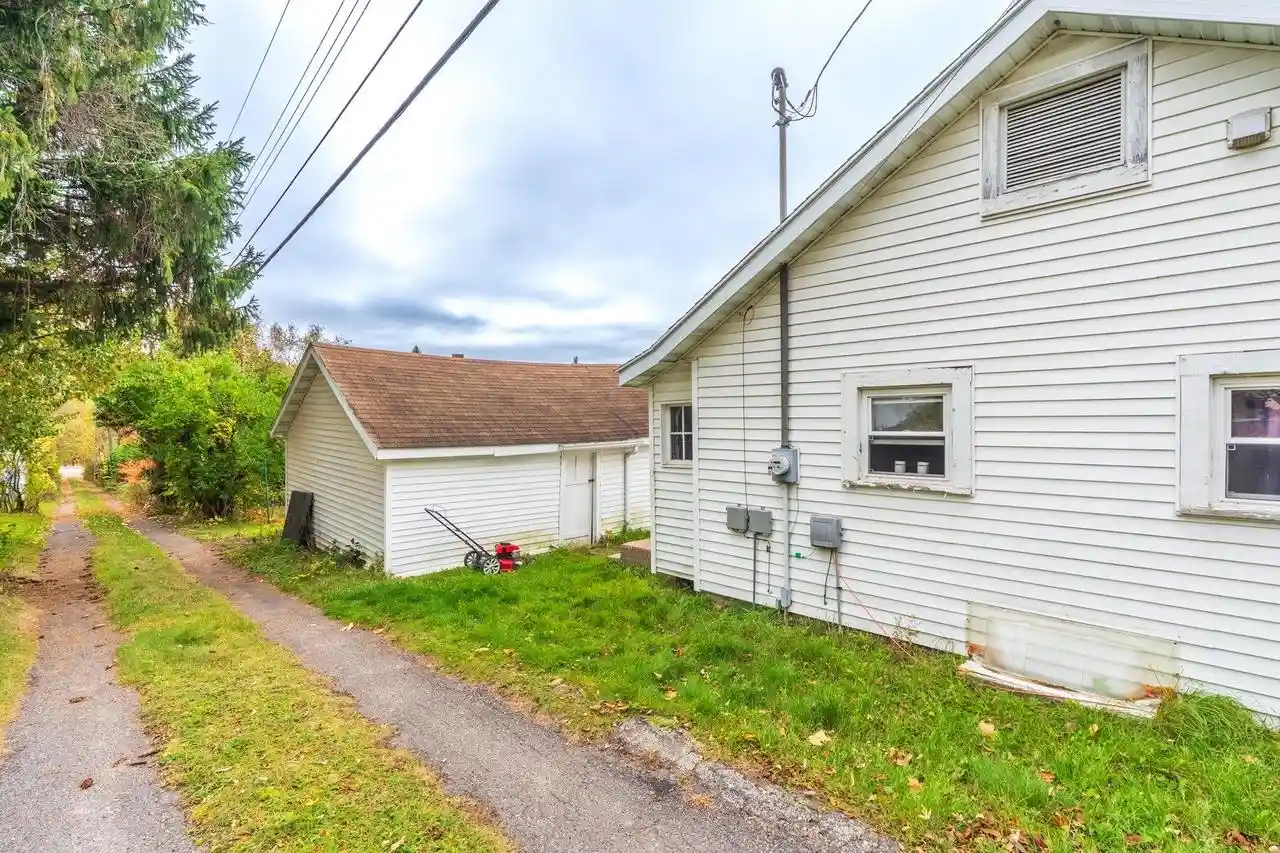 Photo 2 of Single family home for sale at 305 12th Avenue S, Wausau, WI 54401 | MLS# 22605128 | Listing updated on 2026-10-14