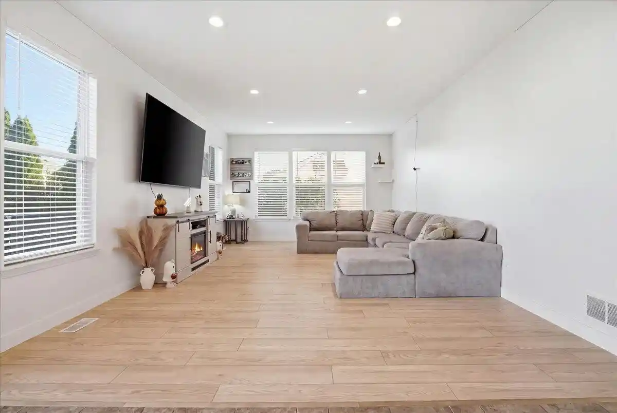 Photo 4 of Single family home for sale at 9502 74th Street, Kenosha, WI 53142 | MLS# 1984689 | Listing updated on 2026-10-17
