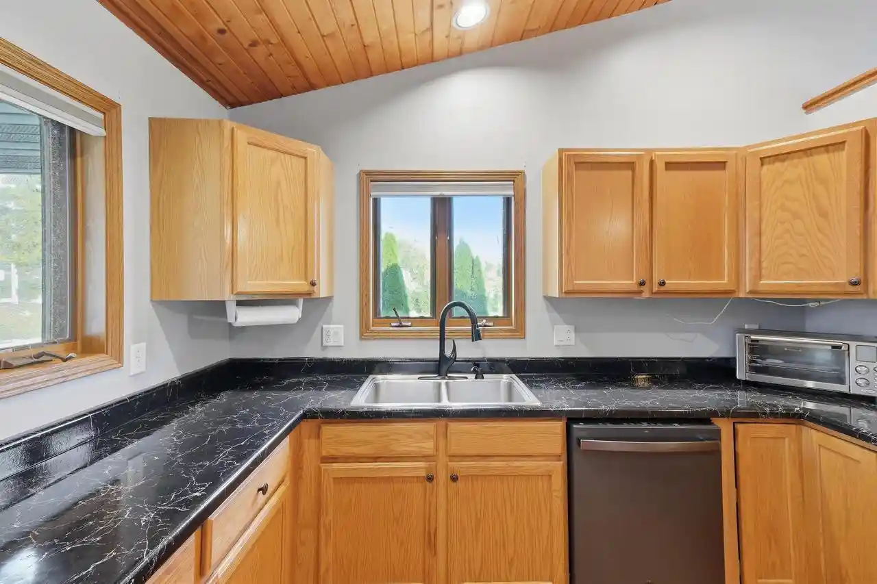 Photo 1 of Single family home for sale at 727 E Clay St, Whitewater, WI 53190 | MLS# 2034592 | Listing updated on 2026-10-21