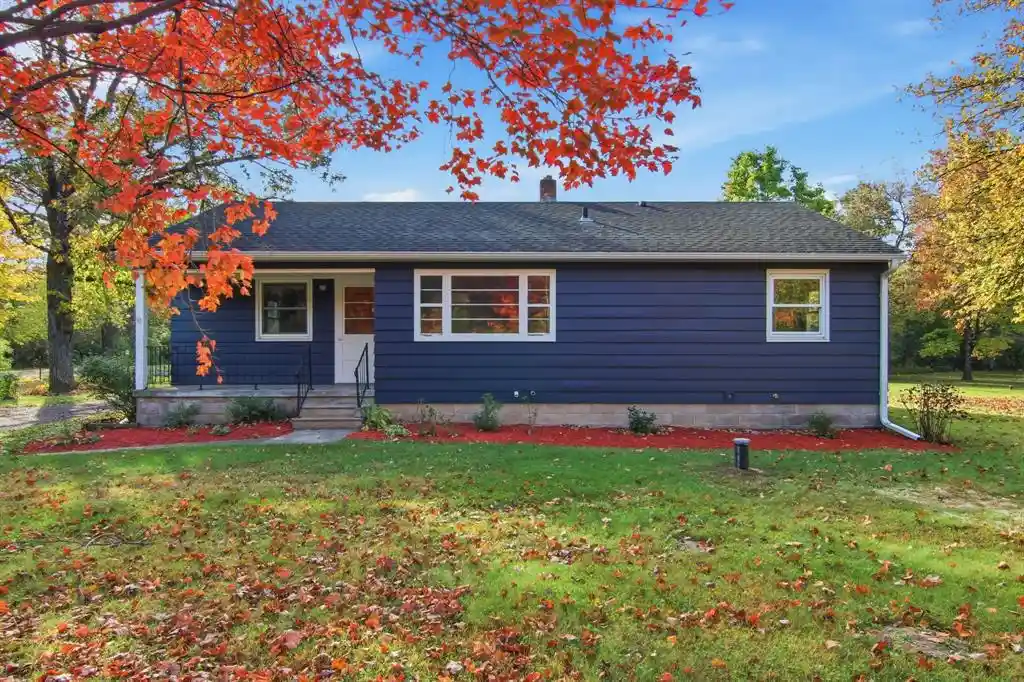 Photo 1 of Single family home for sale at W15819 Us Hwy 10/53, Osseo, WI 54758 | MLS# 1605932 | Listing updated on 2026-10-14