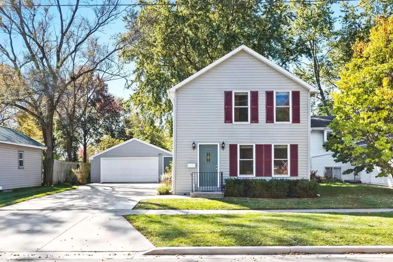 Photo 1 of Single family home for sale at 643 Reid St, De Pere, WI 54115 | MLS# 50334286 | Listing updated on 2026-10-19