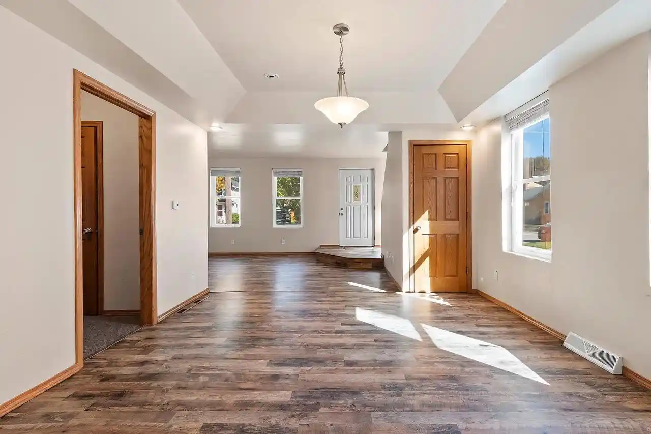 Photo 4 of Single family home for sale at 643 Reid St, De Pere, WI 54115 | MLS# 50334286 | Listing updated on 2026-10-19