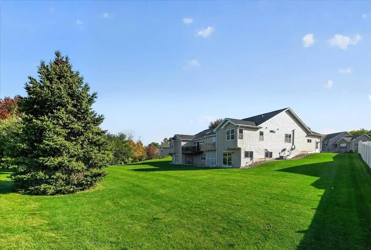 Photo 2 of Single family home for sale at 117 Maria Ln, Cottage Grove, WI 53527 | MLS# 2034616 | Listing updated on 2026-10-14
