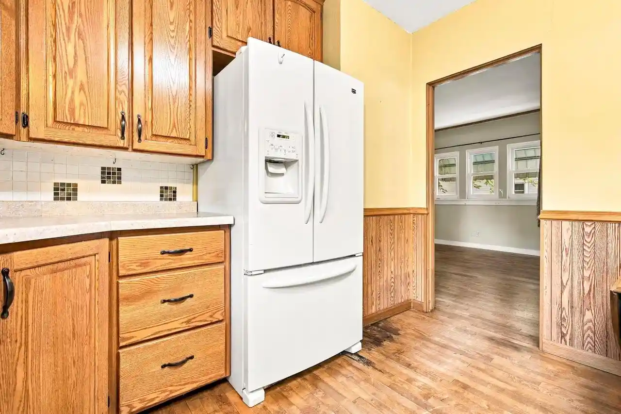 Photo 2 of Single family home for sale at 1423 Western St, Oshkosh, WI 54901 | MLS# 50334265 | Listing updated on 2026-10-14