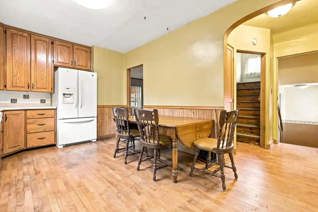 Photo 3 of Single family home for sale at 1423 Western St, Oshkosh, WI 54901 | MLS# 50334265 | Listing updated on 2026-10-14